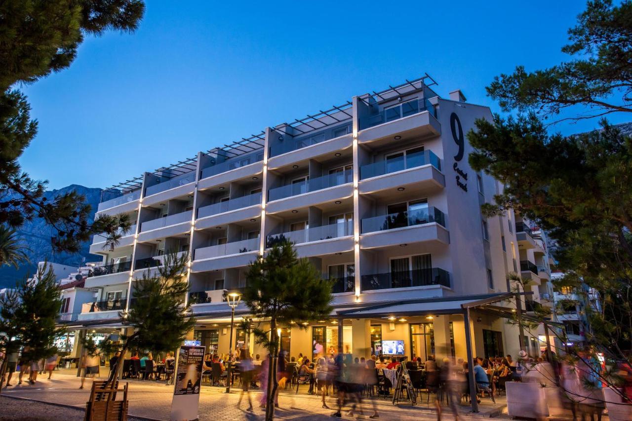 9 Hotel apartamentowy